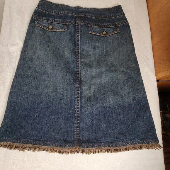 Cabi Womens Denim A-Line Midi Skirt Size 12 Indigo Frayed Hem Style # 621 New - Picture 2 of 7